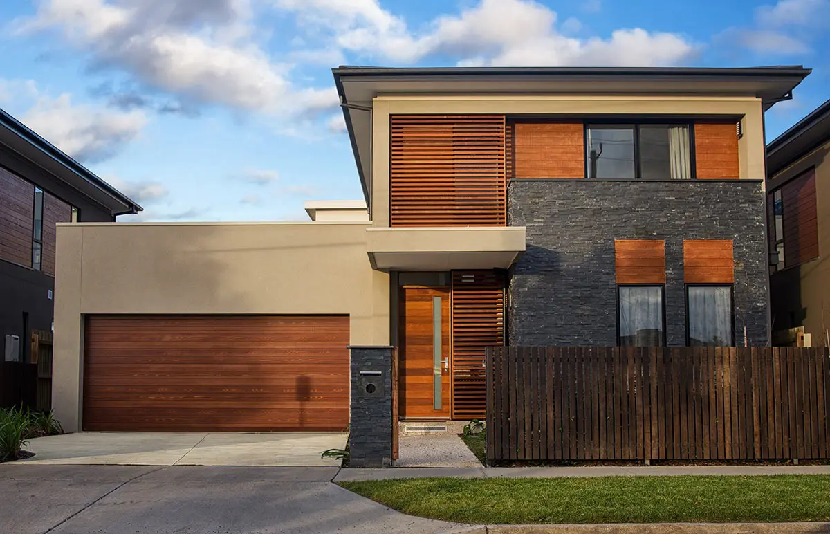 Garage Door Styles to Match Your Home, image size:1200x772