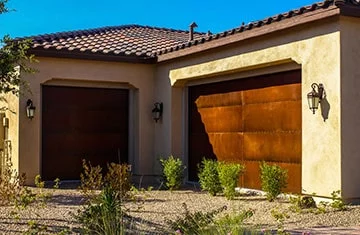 rustic-garage-door-homepage2-sm-min