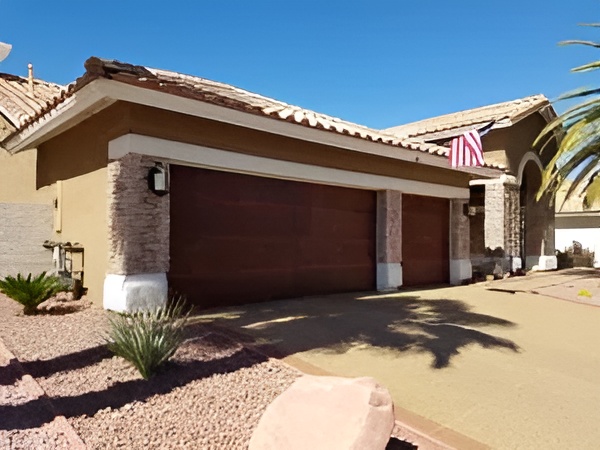 kgdg-rustic-garage-door-castlecrest